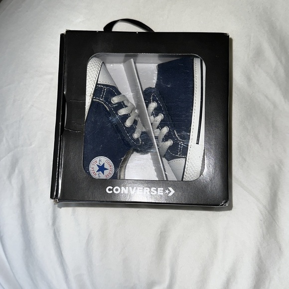 New in box, CONVERSE
CHUCK TAYLOR CRIBSTER - INFANT - Picture 7 of 11